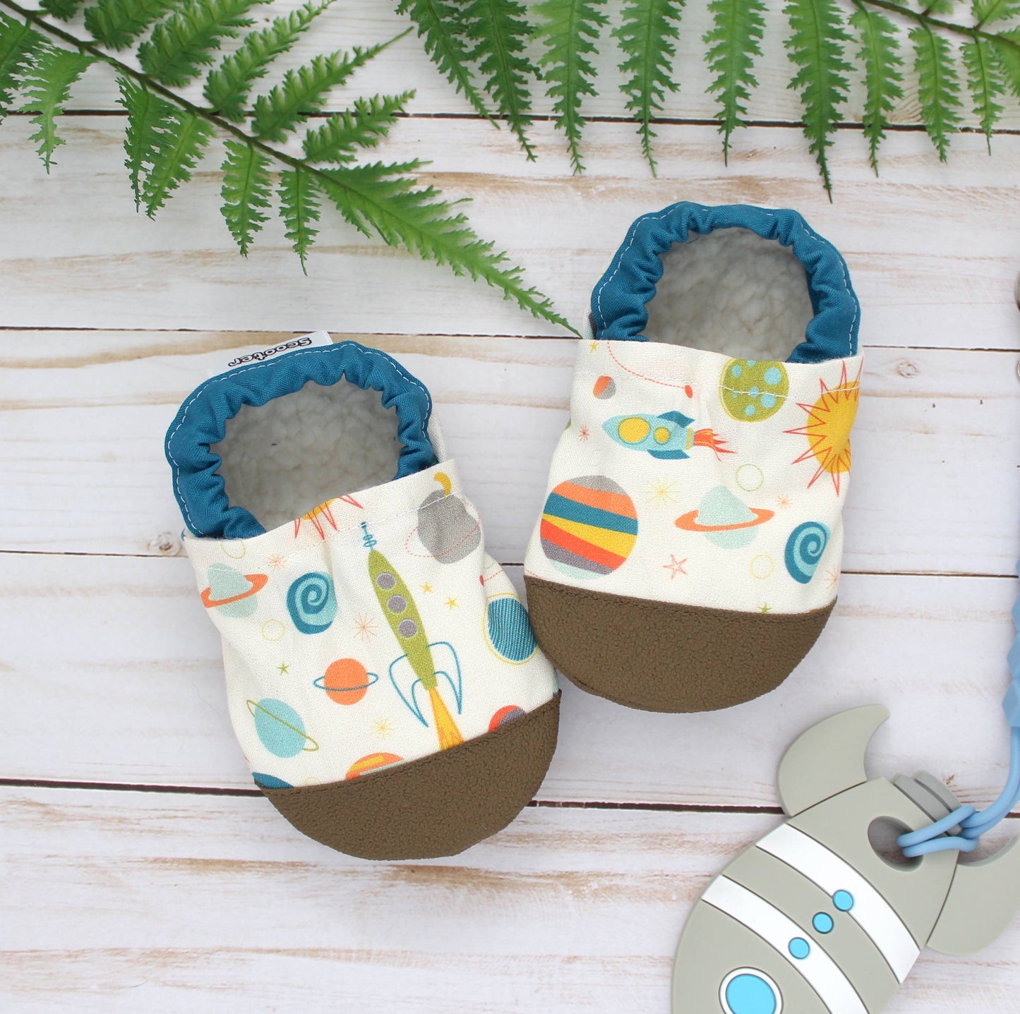 Scooter Booties - Retro Space Baby Shoes 6-12m