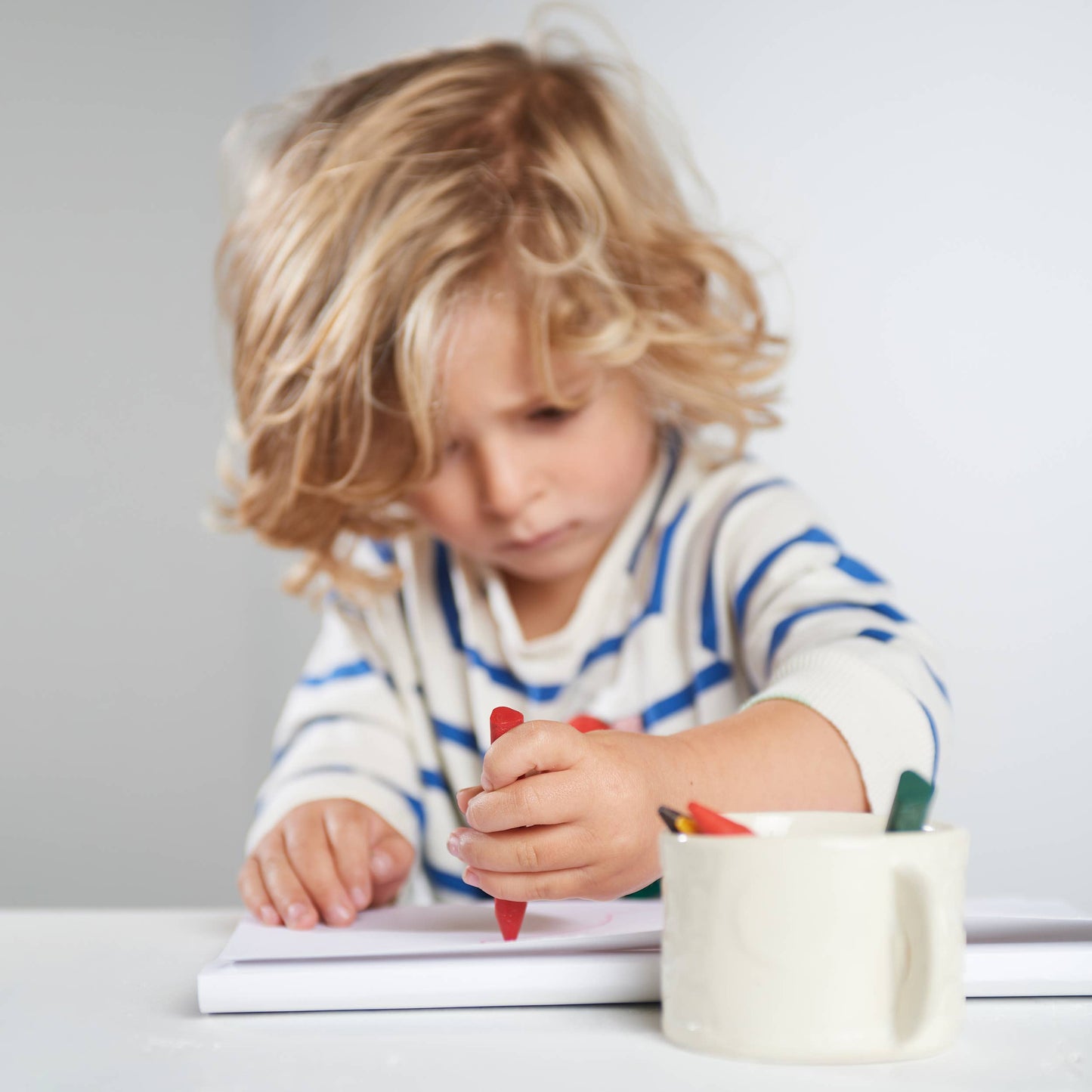 elseware unplug - Beeswax Crayons - Triangle - 8 Natural & Non-Toxic Colors