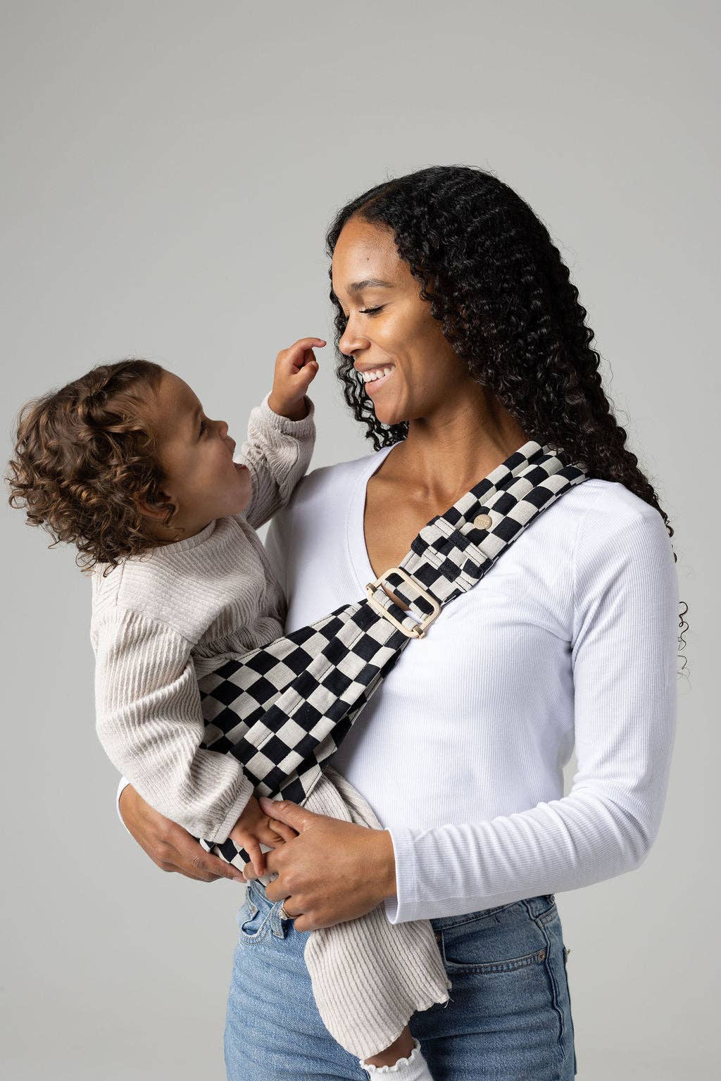 Mabē Baby Carriers - The Monarch Toddler Sling - Ebony Check