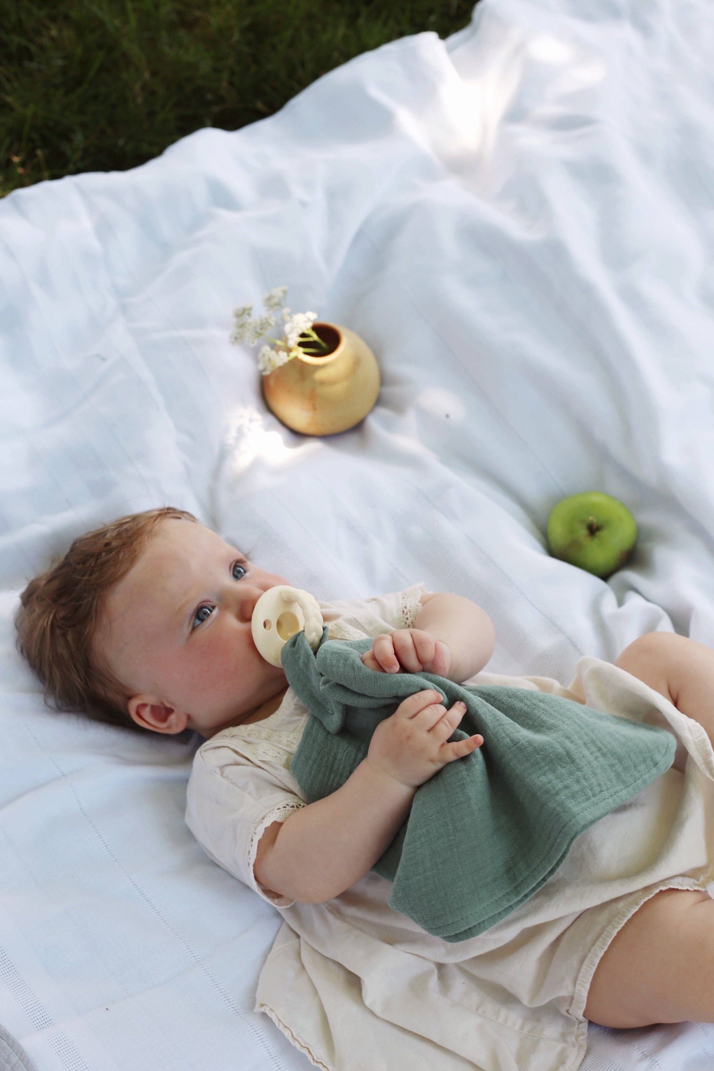 Marlowe & Co - Sage Lovey Blanket