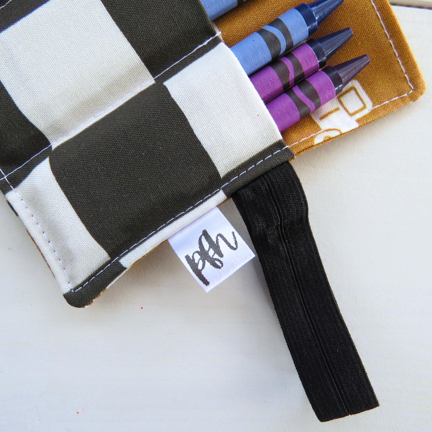 PaperFromHeaven - Car + Truck Crayon Roll-Up – Travel Art Organizer for Kids