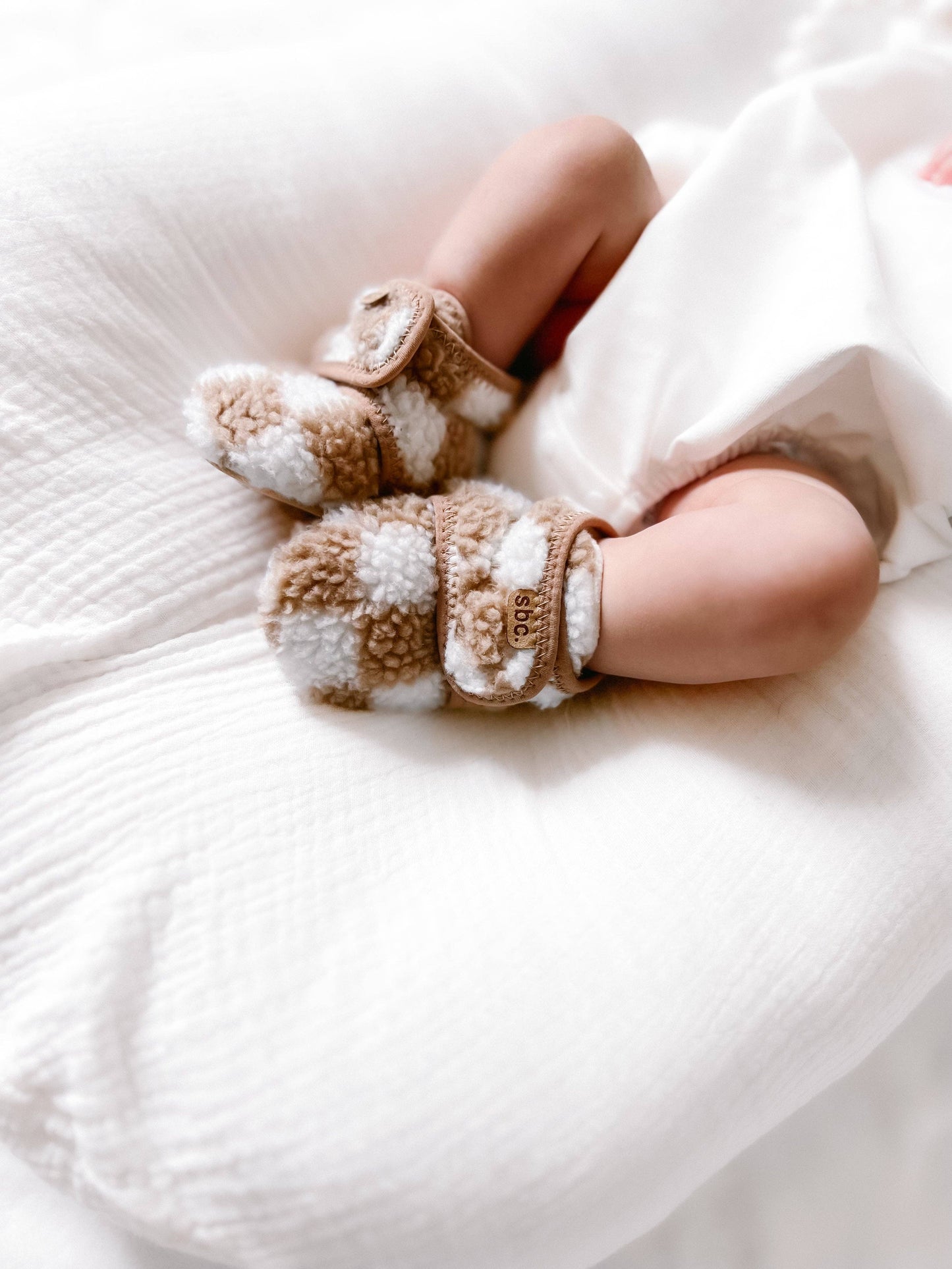 Shore Baby Co. - The Newborn Sherpa Bootie — Camel + White Checkered