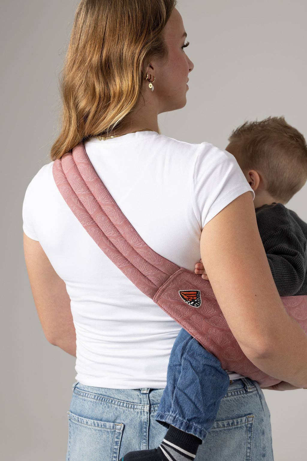 Mabē Baby Carriers - The Monarch Toddler Sling - Mauve Wings